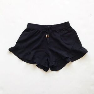 Old Navy black ruffle hem soft shorts  EUC M(8Y)